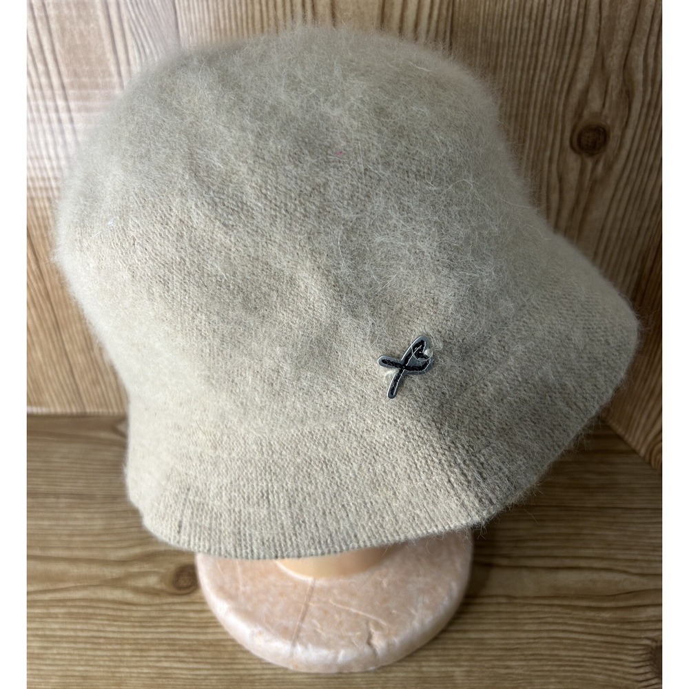 Betmar New York Knit Hat Angora Rabbit Hair Wool‎ Blend Women's Hat Ivory Cream - Picture 2 of 6